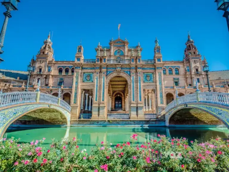 Descubre los secretos de Sevilla, la ciudad que vibra al ritmo del flamenco