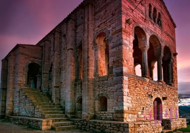 Santa María del Naranco, Oviedo